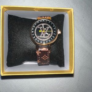 Women's Business Dress Watch for Ladies Female Brown Strap Regular Face Wrist